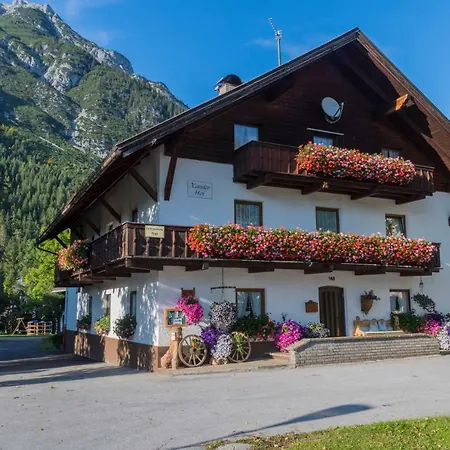 Xanderhof *